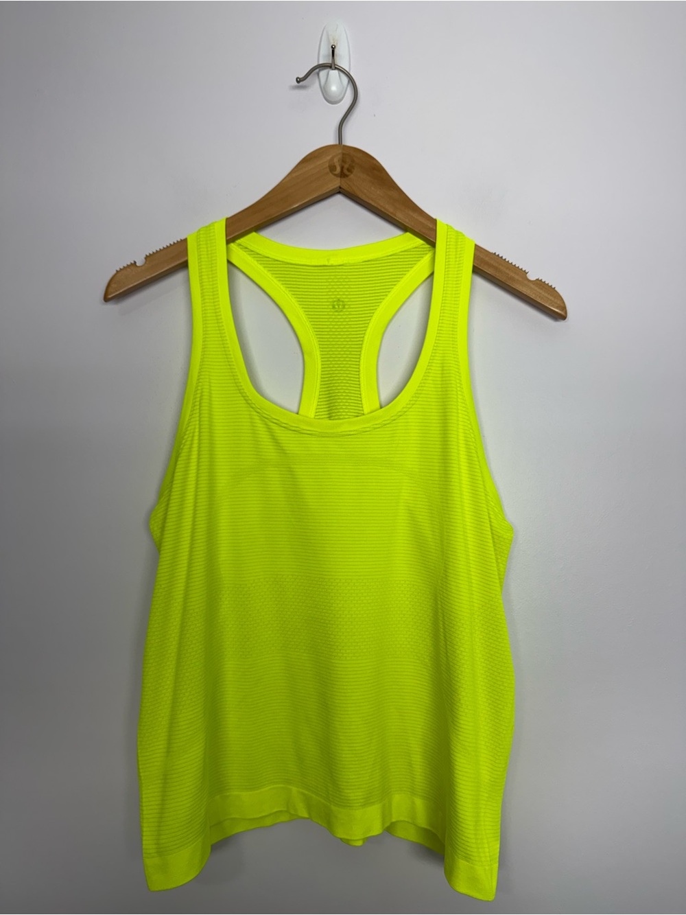 Lululemon Swiftly Tech Racerback Tank Top Race Length Highlight Yellow 10